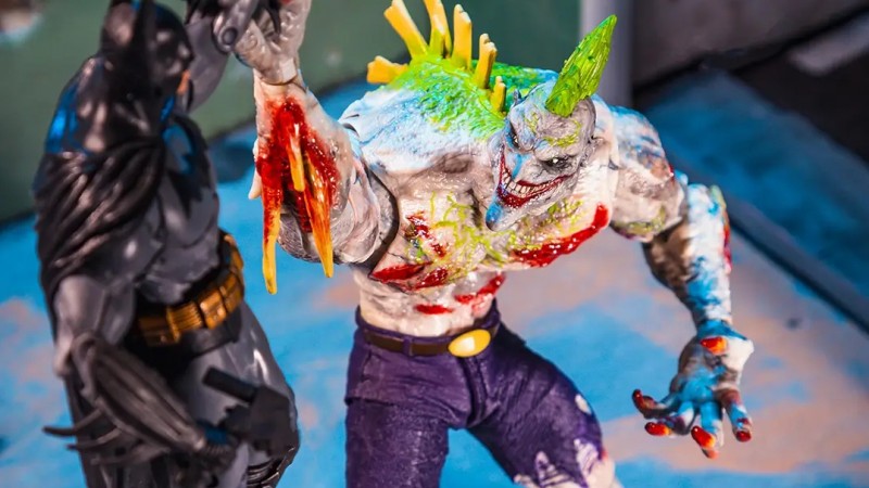 Batman: le Joker Titan d'Arkham Asylum se transforme en une figurine d'action de McFarlane Toys