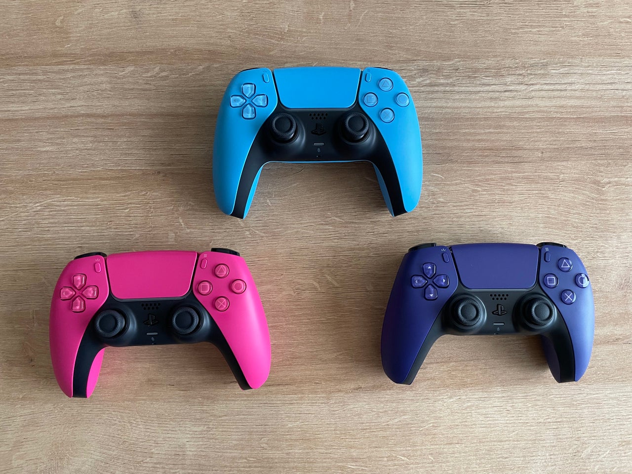 Découvrez les nouvelles coques de console et les couleurs DualSense de la PS5