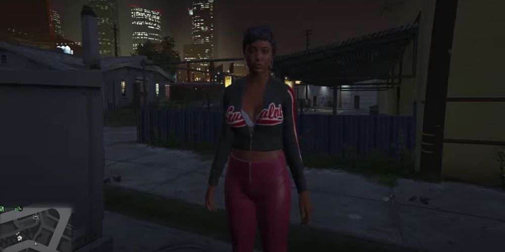 Une prostituée apparaît la nuit dans GTA V