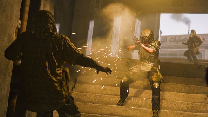 Personnage avec KV Broadside dans Warzone 2.0.