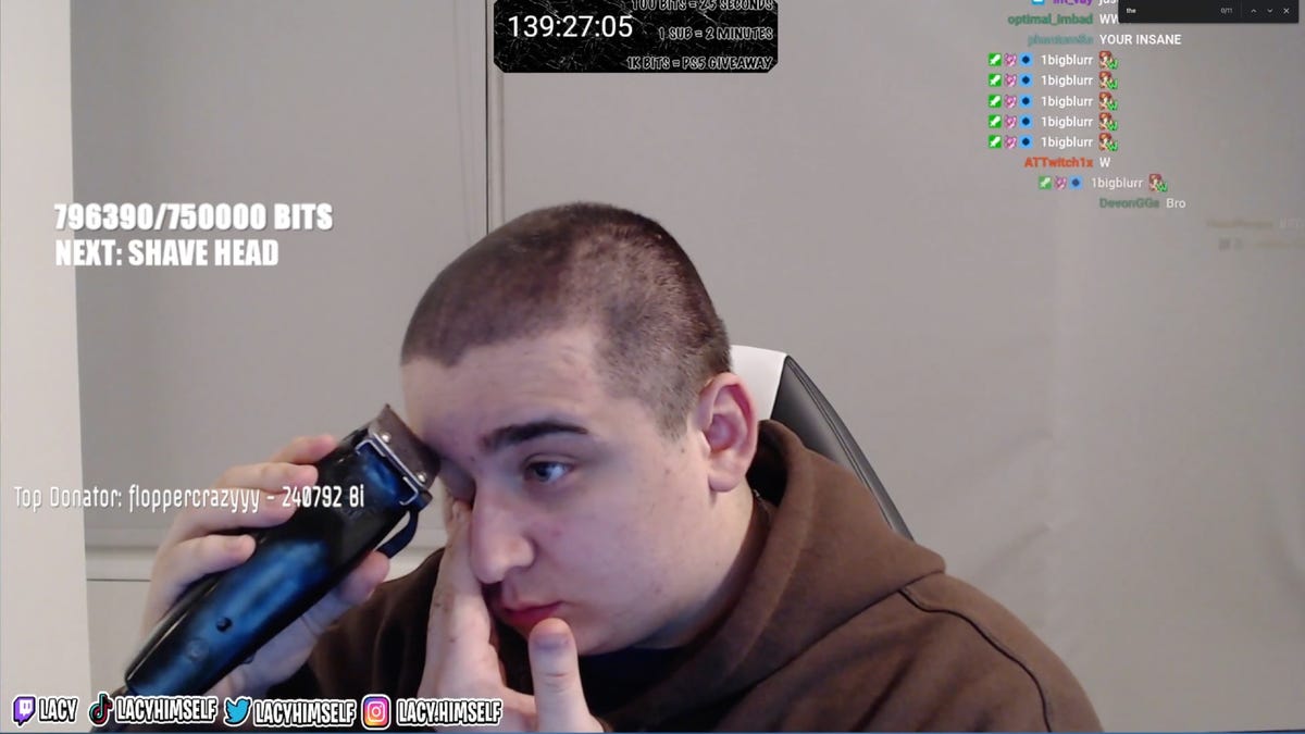 Fortnite Twitch Streamer se rase la tête pour un faux don de 2,5 000 $
