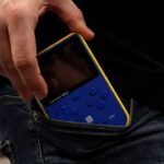 Le Super Pocket : une console rétro portable à petit prix The Super Pocket Scratches a Mobile Game Itch Phones Cannot