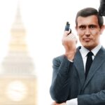 Les 7 Acteurs qui ont joué James Bond: Sean Connery, David Niven, George Lazenby, Roger Moore, Timothy Dalton, Pierce Brosnan, Daniel Craig. Every James Bond Actor to Play the Role