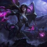 Nouvelles skins Heavenscale pour Kai'Sa et Smolder - Année du Dragon LoL Kai'Sa is surrounded by Void entities.