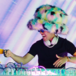 Pikachu apparaît dans le nouveau clip de Jax Jones avec Zoe Wees Watch Pikachu get abducted and electrocute an entire stadium in new music video