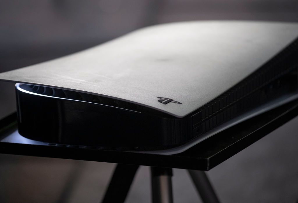 How to Remove a PS5 Cover