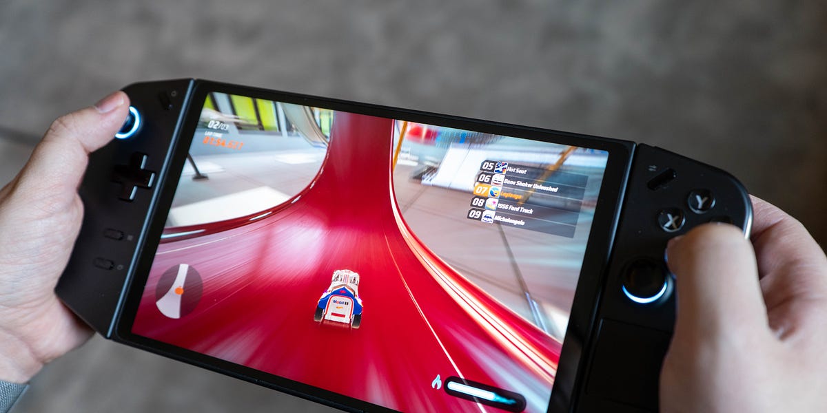 Lenovo Legion Go becomes even more like the Nintendo Switch with these new accessories