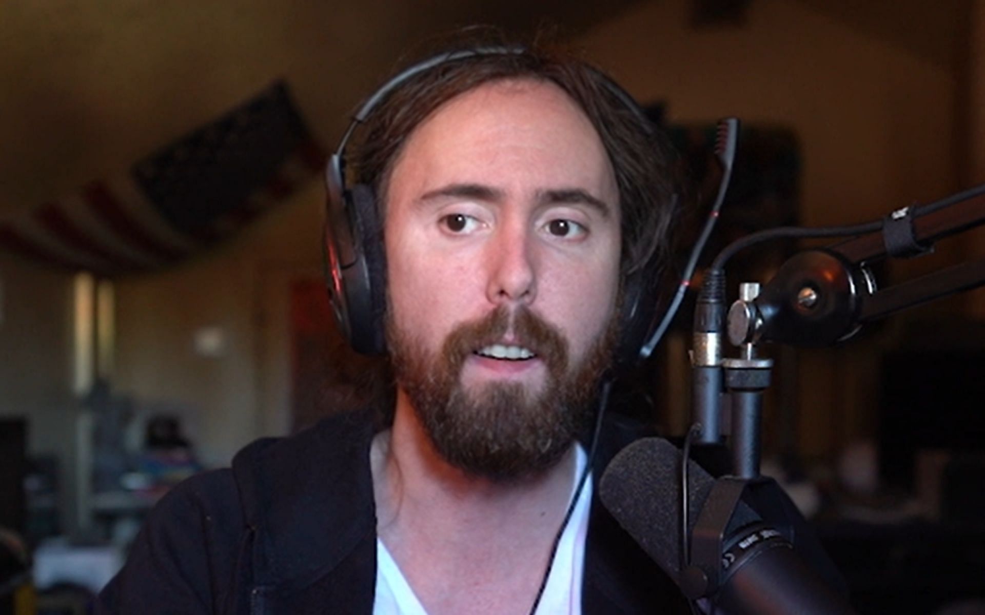 Asmongold calls World of Warcraft a "weird and boring" game