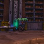 Les joueurs de WoW réclament une refonte d'un système obsolète Heirloom vendor in World of Warcraft standing in the Ironforge library.