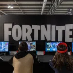 Des créateurs UEFN auraient utilisé des bots pour gonfler les chiffres de Fortnite MILAN, ITALY - NOVEMBER 22: Fairgoers play video games at the Japanese publisher Nintendo Switch's stand during Milan Games Week & Cartoomics 2024 at Fiera Milano Rho on November 22, 2024 in Milan, Italy. Milan Games Week is the most important video games festival in Italy, featuring the latest news of gaming industry, the most exciting esports tournaments and amazing digital entertainment moments. (Photo by Emanuele Cremaschi/Getty Images)