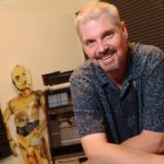 Tom Kane, voix emblématique de Star Wars, nous quitte : impact sur la saga. Star Wars and Call of Duty Voice Actor Tom Kane Has Died