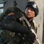 Warzone : Pas de camouflages hérités, Activision modifie les plans pour MW4. COD Warzone legacy camos: An image of an Operator in MW4.