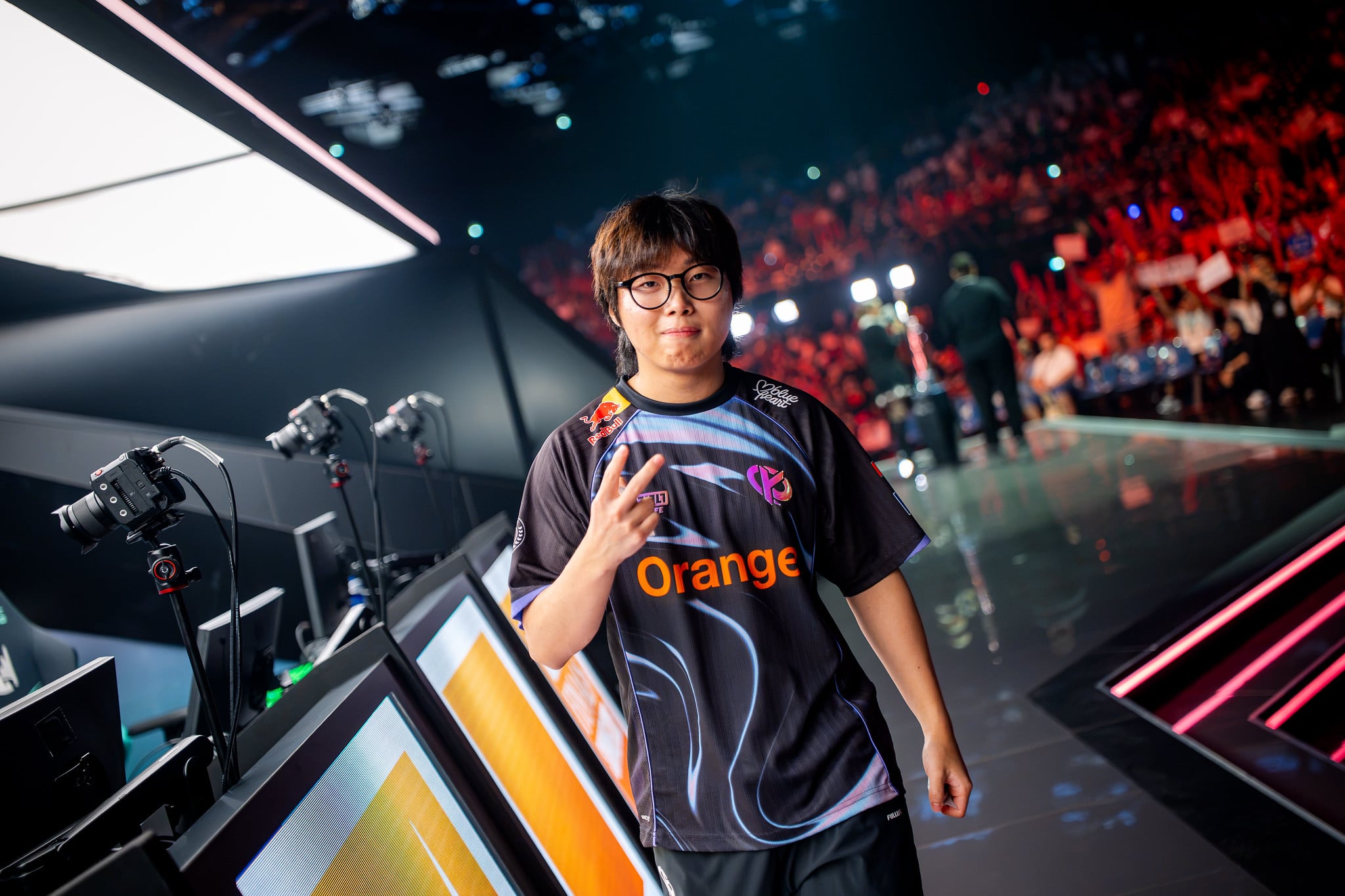 KCorp Draw First Blood in EU vs NA Battle at LoL Worlds 2026